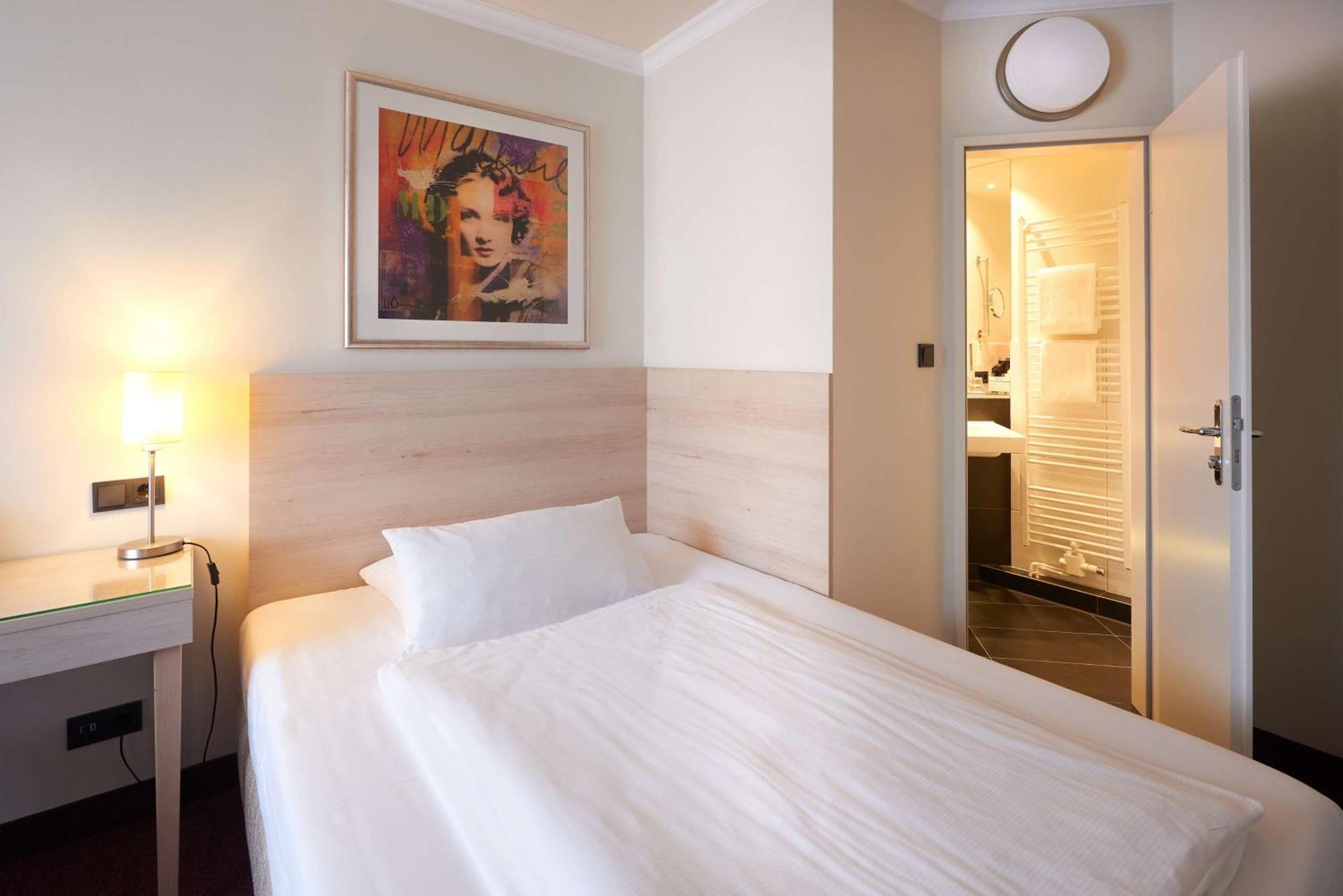 Best Western Hotel Hamburg International Bagian luar foto