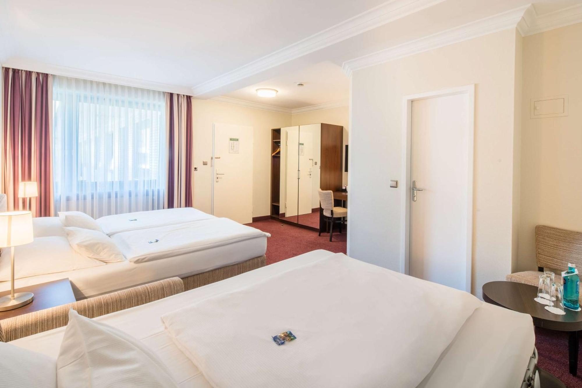 Best Western Hotel Hamburg International Bagian luar foto